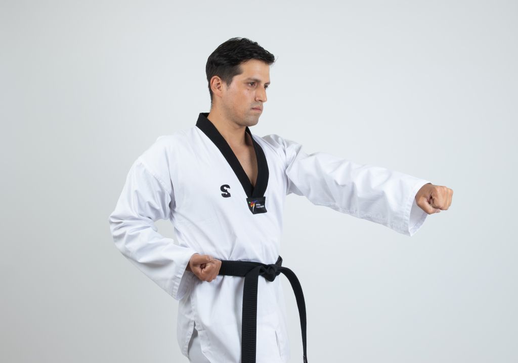 traje de taekwondo